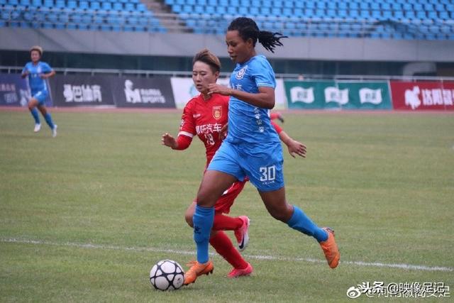 小平头啤酒肚！卢卡库本赛季意甲11场独造9球